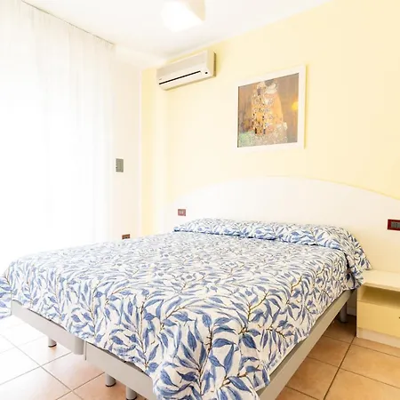 Altanea Residences Con Piscina カオルレ